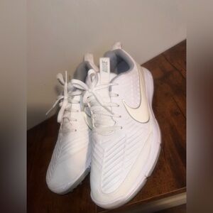 Nike Explorer 2 Golf Shoes Women’s 8.5 White Wolf Grey Silver AA1846-101 New